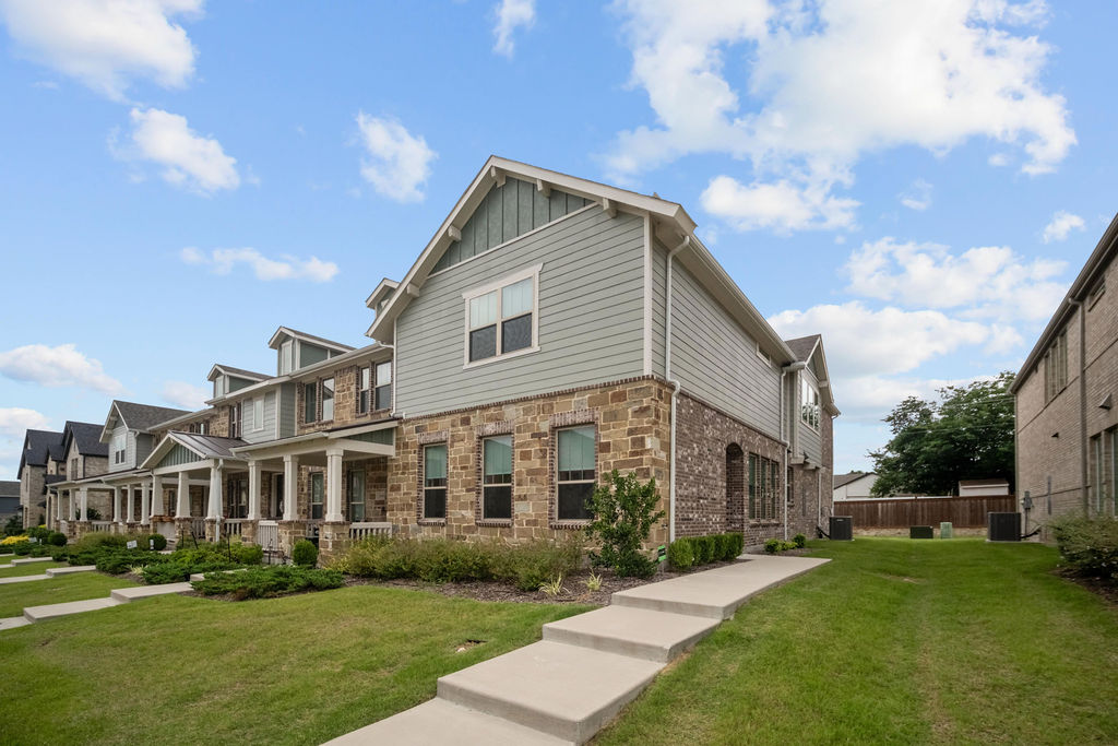 2622 Settlers Place Garland TX